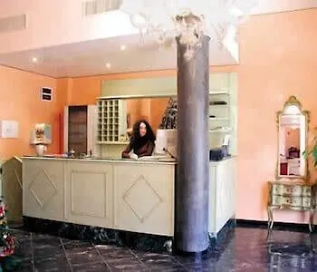 Altieri 3* فافارو فينيتو