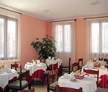 Altieri فندق